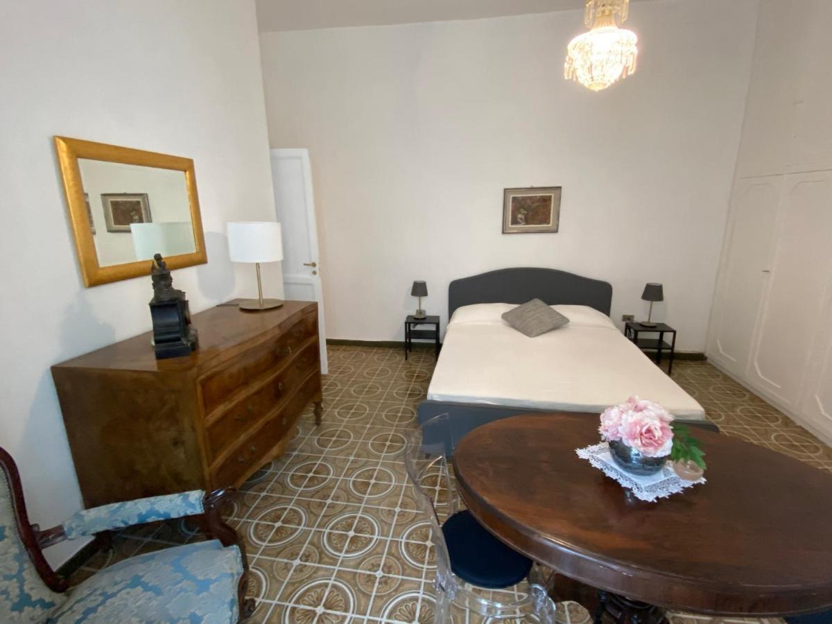 Rooms In San Domenico Maggiore 3 Napoli Eksteriør billede