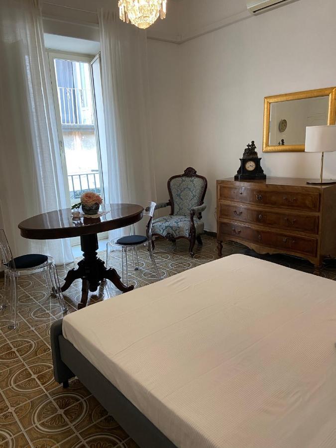 Rooms In San Domenico Maggiore 3 Napoli Eksteriør billede
