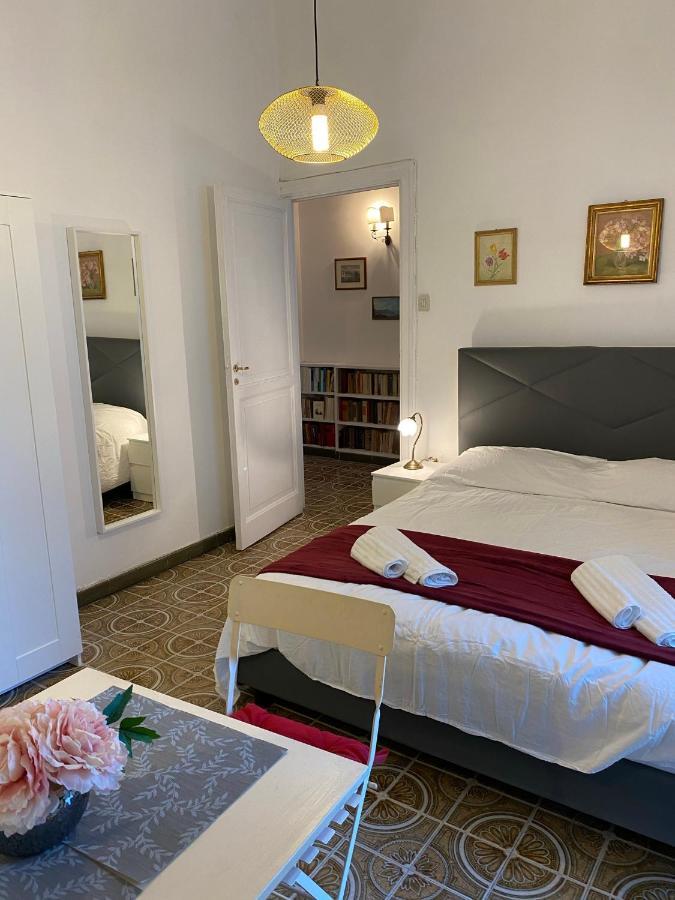 Rooms In San Domenico Maggiore 3 Napoli Eksteriør billede