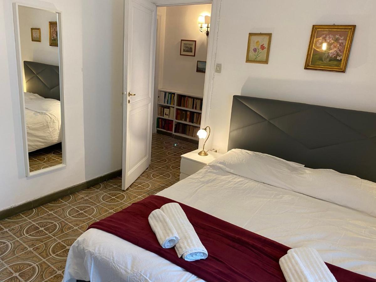 Rooms In San Domenico Maggiore 3 Napoli Eksteriør billede