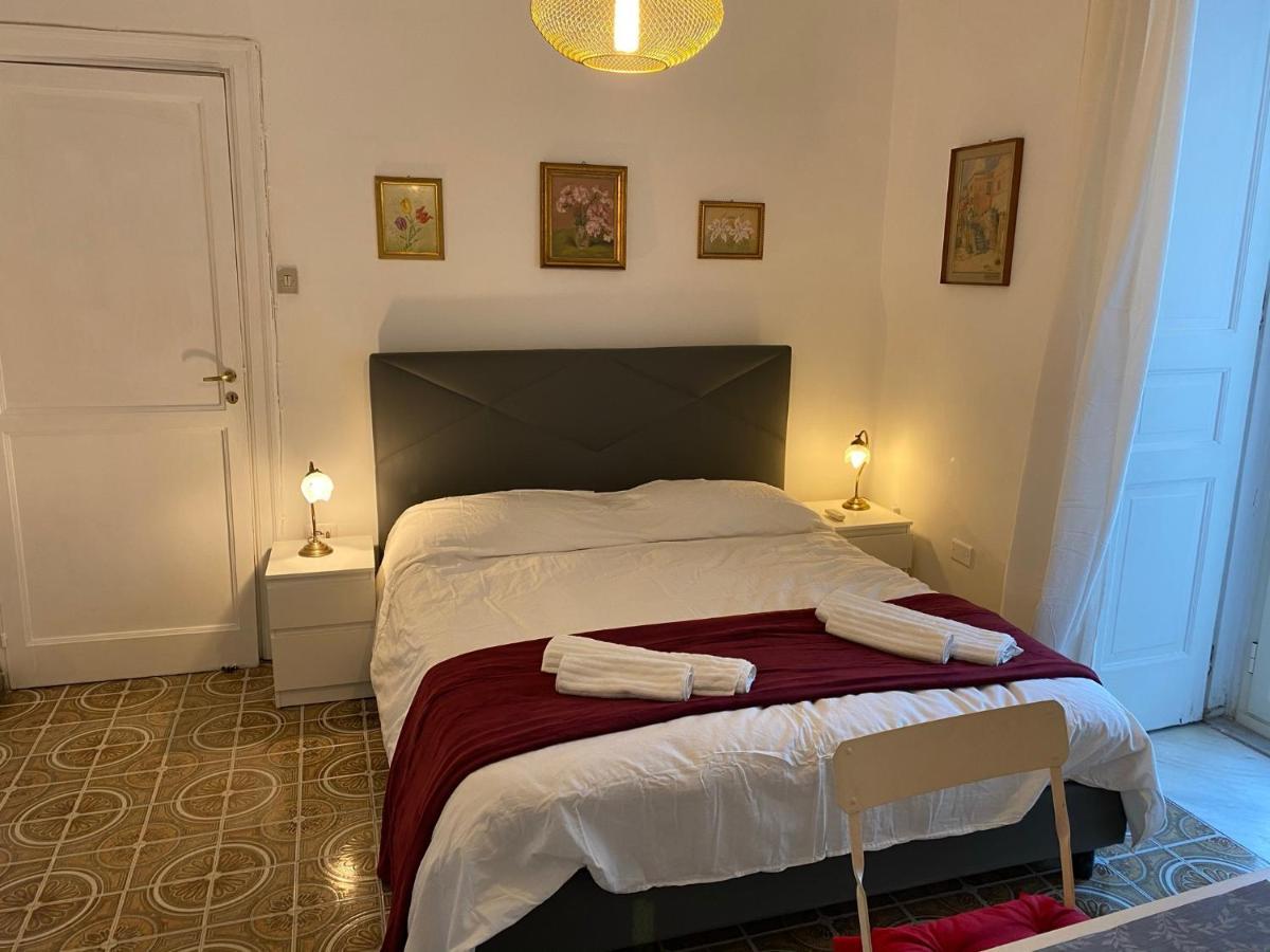 Rooms In San Domenico Maggiore 3 Napoli Eksteriør billede