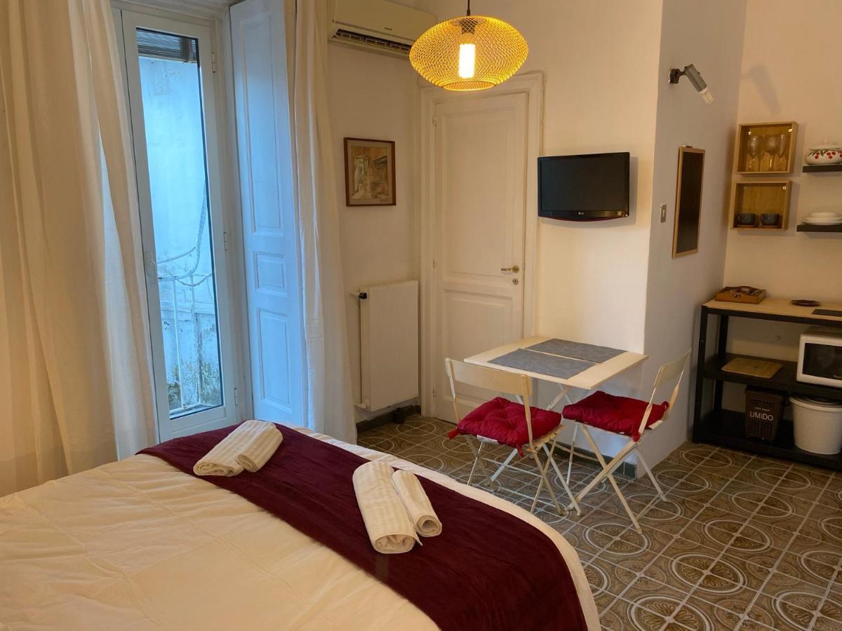Rooms In San Domenico Maggiore 3 Napoli Eksteriør billede